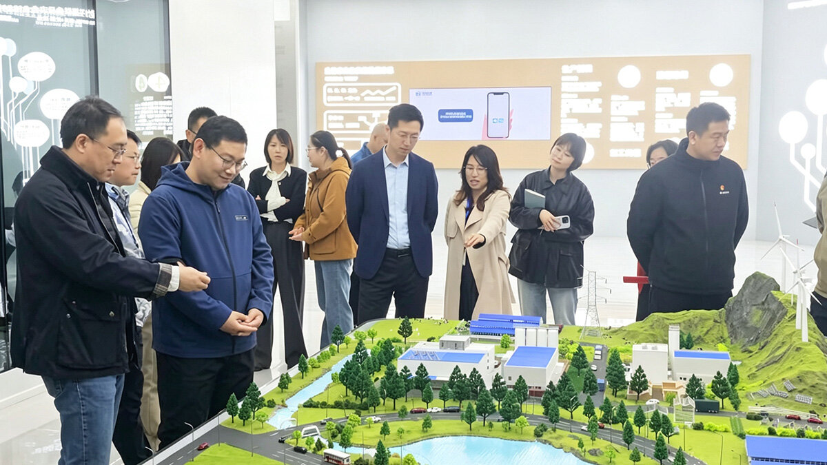 天津经开区“两新”组织到西诺通科参观交流